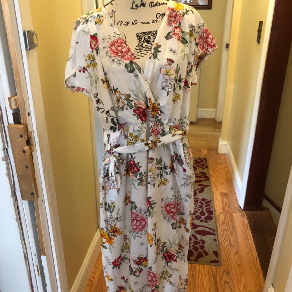 Cute floral jumpsuit
